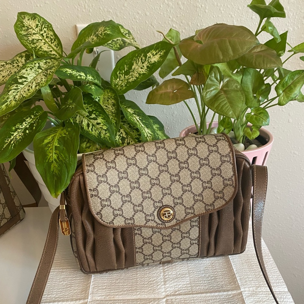 Authentic Vintage Gucci bag